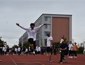 校運會攝影大賽優秀作品—飛躍（作者：錢忠輝）